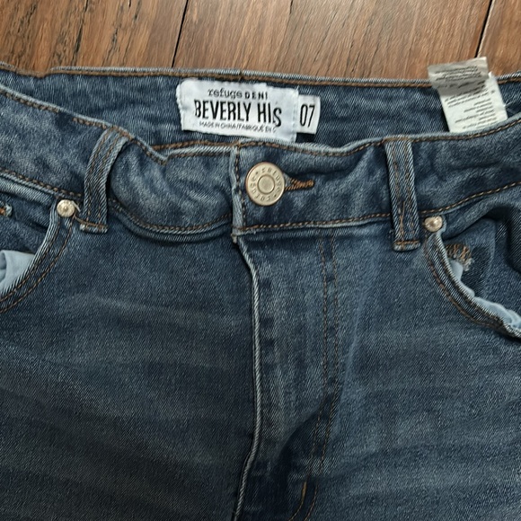 Jeans - Picture 2 of 2